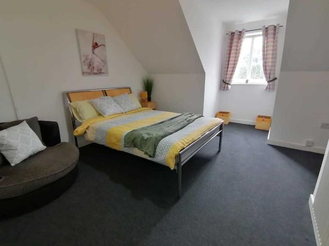 Walsall Road, Darlaston WS10, Studio to rent, £1,083 pcm | PrimeLocation