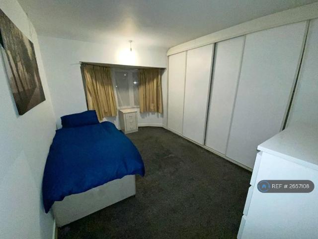 Walsall Road, Perry Barr, Birmingham. 1 bed in a house share to rent £1,480 pcm £342 pw