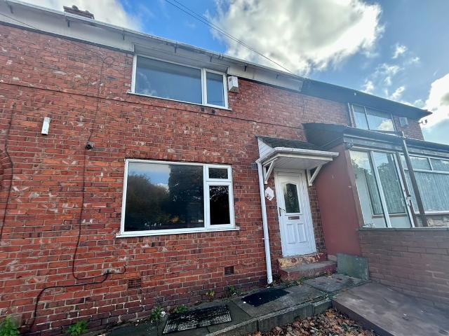 Walsall Road, West Bromwich B71, 3 bed property to rent, £1,250 pcm | PrimeLocation