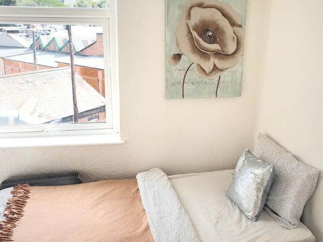 Walsall Street, Willenhall WV13, Studio to rent, £628 pcm | PrimeLocation