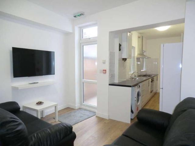 Walsgrave Road, Coventry, CV2
