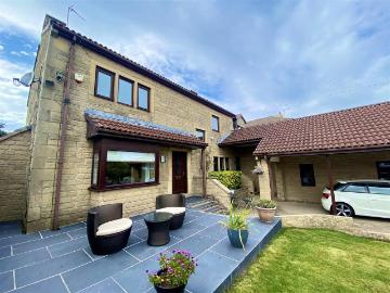 Walseker Lane, Woodall, Sheffield 4 bed detached house to rent £2,175 pcm £502 pw