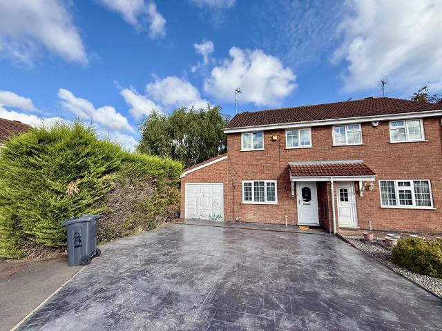 Walsh Grove, BIRMINGHAM, B23 3 bed house to rent £1,550 pcm £358 pw