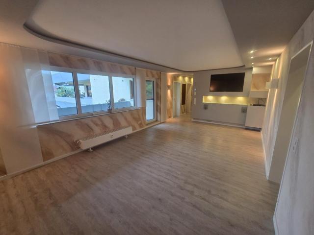 Warthausen: Moderne Aufzugversorgte 2 Zimmer Wohnung in zentraler Lage in Warthausen