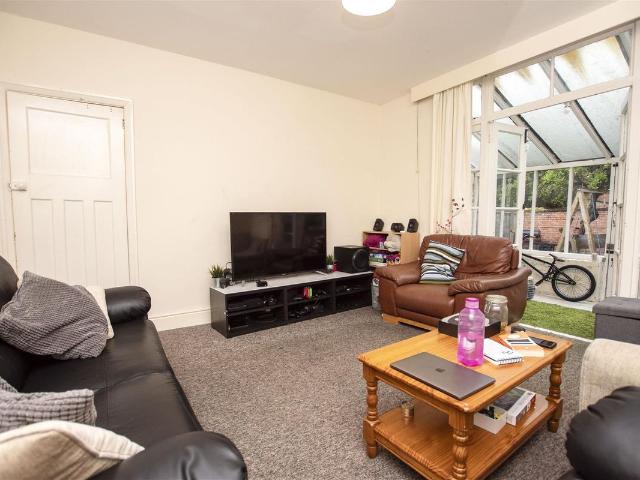 Warwards Lane, Birmingham, West Midlands B29, 6 bed shared accommodation to rent, £416 pcm | PrimeLocation