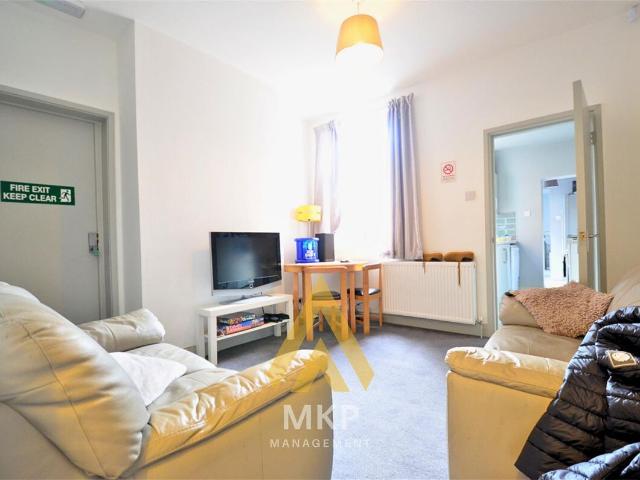 Warwards Lane, Selly Oak, Birmingham B29, 4 bed shared accommodation to rent, £1,976 pcm | PrimeLocation