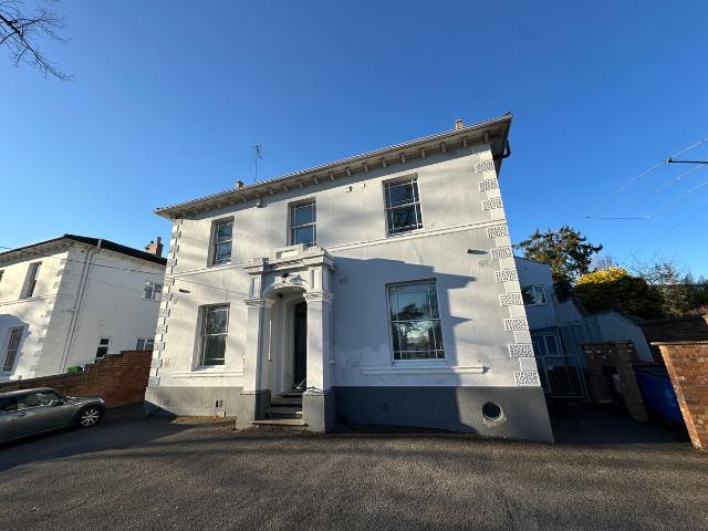 Warwick New Road, Leamington Spa CV32, 1 bed property to rent, £675 pcm | PrimeLocation
