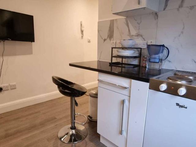 Warwick Gardens, Kensington, London W14, Studio to rent, £1,350 pcm | PrimeLocation