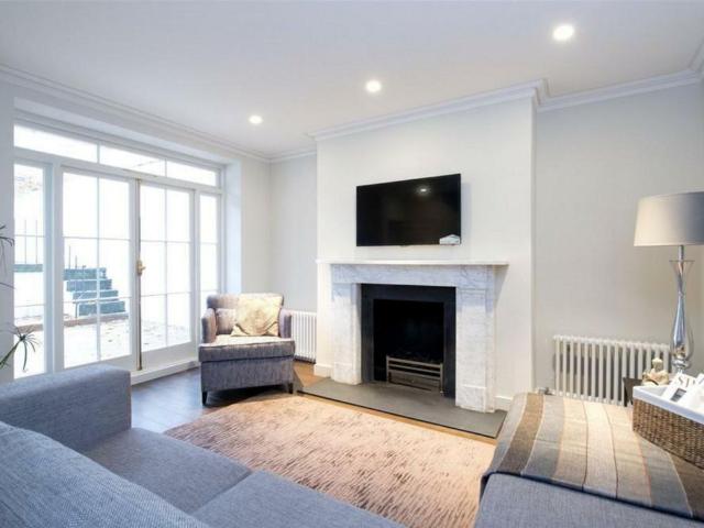 Warwick Gardens, London, W14