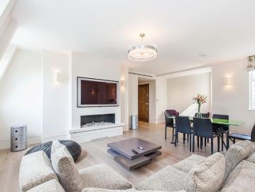 Warwick Gardens, London W14, 3 bed flat to rent, £7,150 pcm | PrimeLocation
