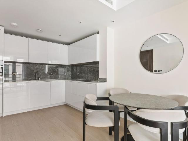 Warwick Lane, London W14, 1 bed flat to rent, £3,835 pcm | PrimeLocation