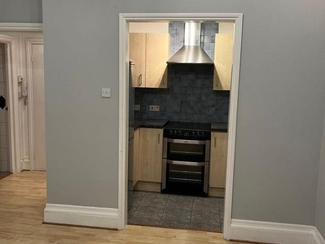 Warwick Park, Tunbridge Wells, Kent TN2, Studio to rent, £950 pcm | PrimeLocation