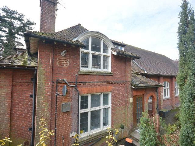 Warwick Park, Tunbridge Wells TN2, 3 bed maisonette to rent, £1,850 pcm | PrimeLocation