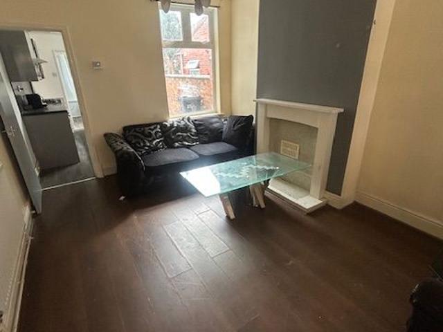 Warwick Rd, Leicester LE3, 3 bed terraced house to rent, £1,100 pcm | PrimeLocation