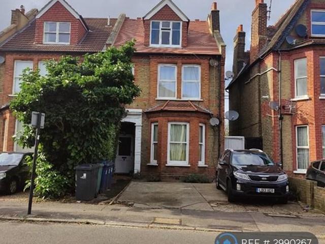 Warwick Road, Ealing, W5 1 bed flat to rent £1,900 pcm £438 pw