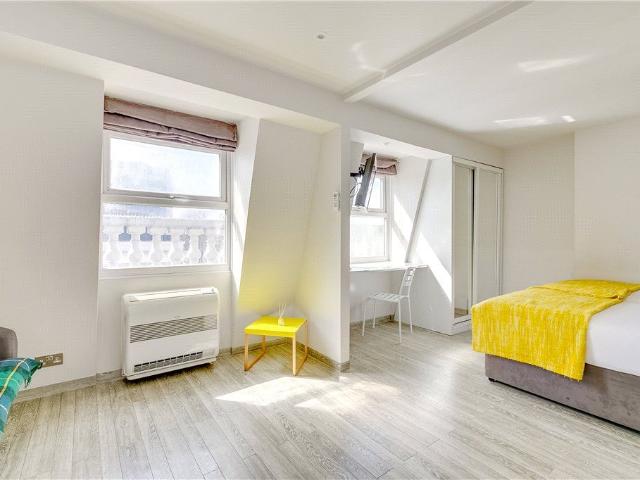 Warwick Road, Earls Court, London SW5, Studio to rent, £2,383 pcm | PrimeLocation