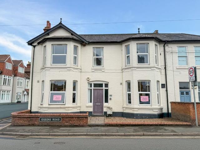 Warwick Road, Kenilworth CV8, 4 bed flat to rent, £2,220 pcm | PrimeLocation