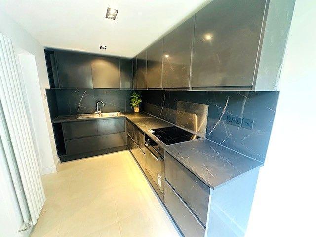 Warwick Road, Hounslow TW4, 1 bed end terrace house to rent, £2,400 pcm | PrimeLocation