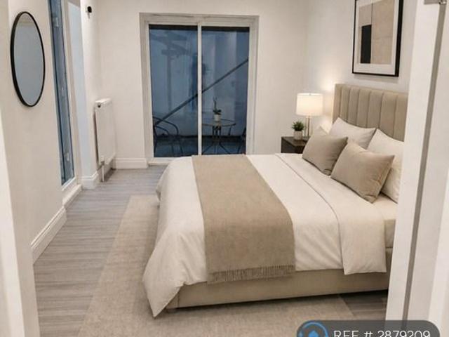 Warwick Road, London, SW5 1 bed in a flat share to rent £1,800 pcm £415 pw