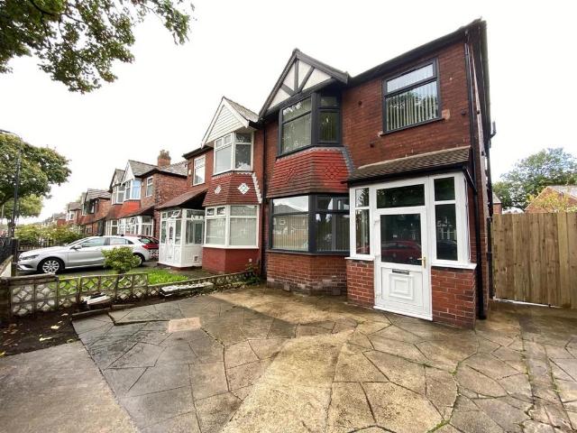Warwick Road South, Manchester 3 bed semi detached house to rent £1,950 pcm £450 pw