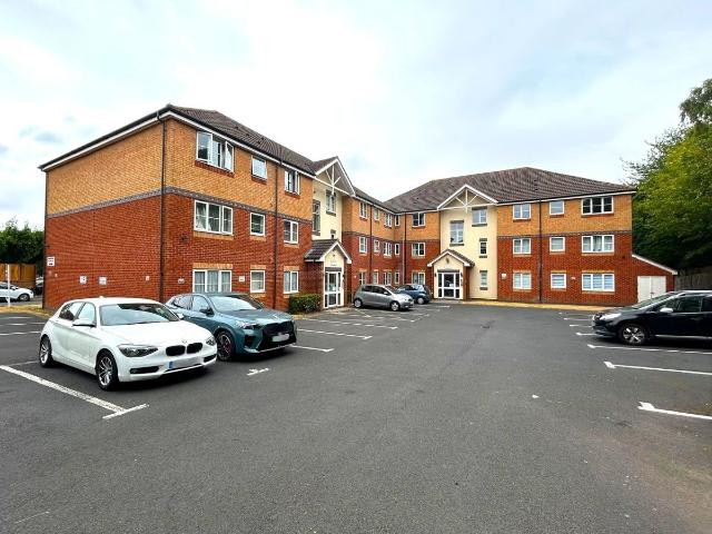 Warwick Road, Sutton Coldfield, West Midlands B73, 2 bed flat to rent, £950 pcm | PrimeLocation