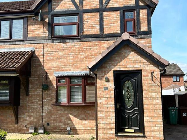 Warwick Road, Radcliffe, Manchester M26, 2 bed semi detached house to rent, £950 pcm | PrimeLocation