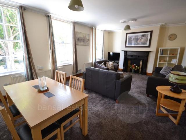 Warwick Row, City Centre CV1 2 bed maisonette to rent £1,450 pcm £335 pw