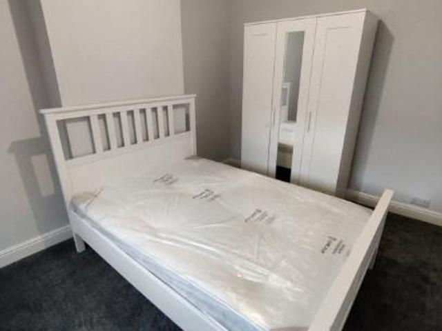 Warwick St, Nottingham, NG7 4 bed semi detached house to rent £450 pcm £104 pw