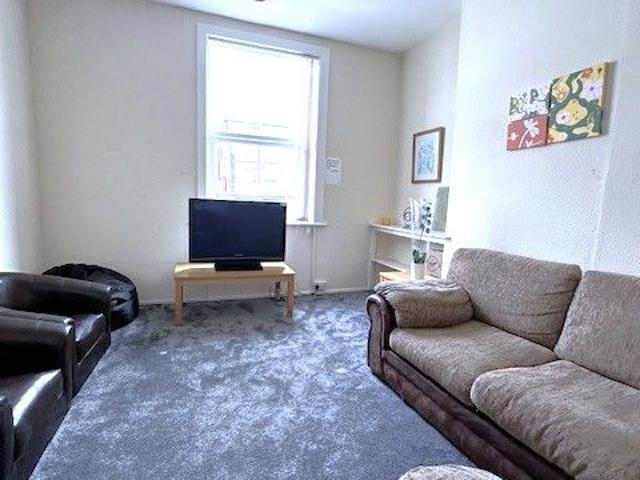 Warwick Street, Leamington Spa CV32, 5 bed town house to rent, £2,750 pcm | PrimeLocation