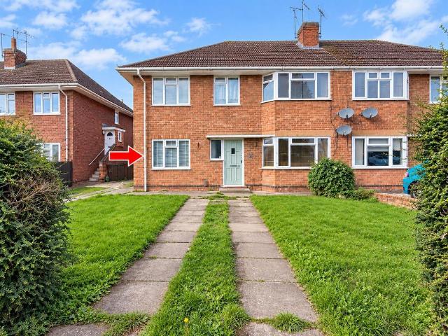 Byron Avenue, Warwick, CV34 6LB 2 bed apartment to rent £950 pcm £219 pw