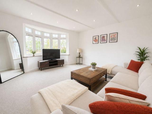 Warboys Road, Bury, Ramsey 1 bed apartment to rent £775 pcm £179 pw