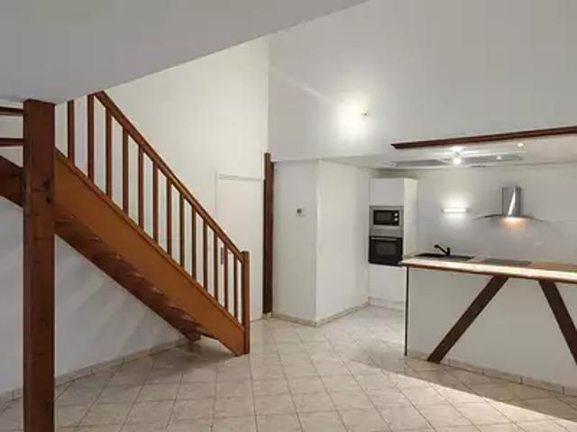 Warcq 08000 Location appartement 4 pièces t4