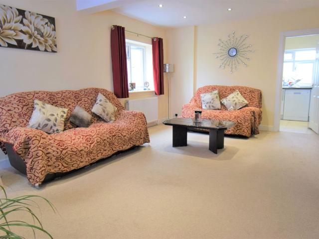 Warden Avenue, Harrow HA2, 2 bed maisonette to rent, £1,700 pcm | PrimeLocation