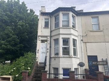 Warden Road, Bristol, BS3 1 bed flat to rent £1,050 pcm £242 pw