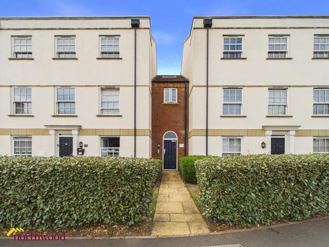 Wardington Road, Banbury OX16 2 bed flat to rent £1,100 pcm £254 pw