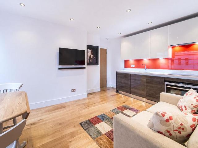 Wardour Street, London W1D 1 bed apartment to rent £3,250 pcm £750 pw