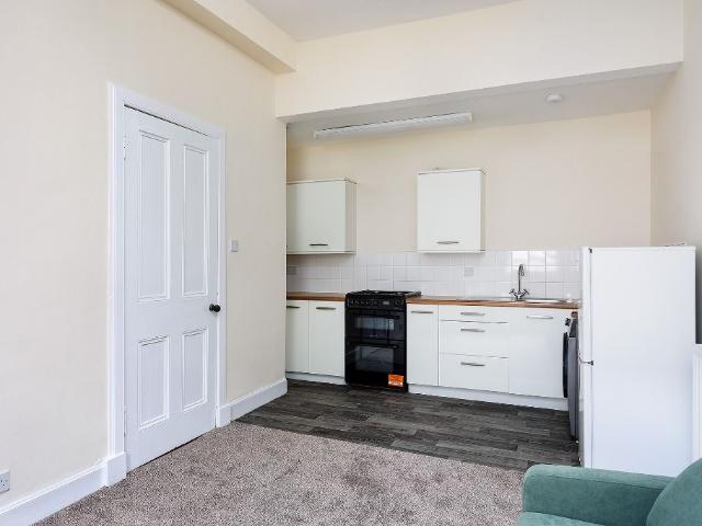 Wardlaw Place, Gorgie, Edinburgh EH11, 1 bed flat to rent, £950 pcm | PrimeLocation