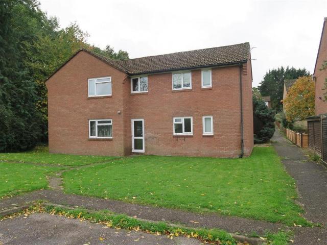 Wardleworth Way, Somerset TA21 Studio to rent £725 pcm £167 pw