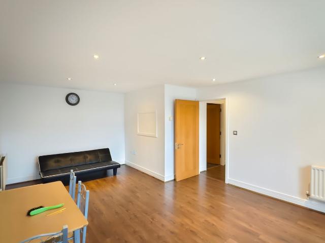 Wards Wharf Approach, London E16, 2 bed flat to rent, £2,250 pcm | PrimeLocation