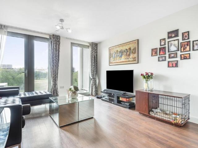 Wards Wharf Approach, London, E16 2EX, United Kingdom | 2 bed duplex for rent #140801037 | Rentberry