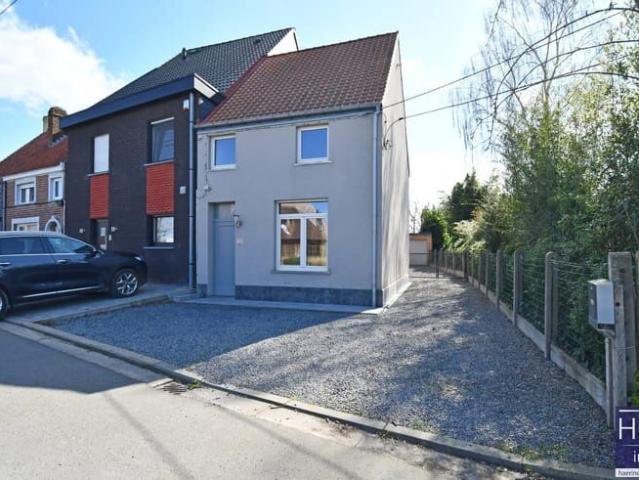 WAREGEM – Toffe gerenoveerde woning met tuin en garage vl.