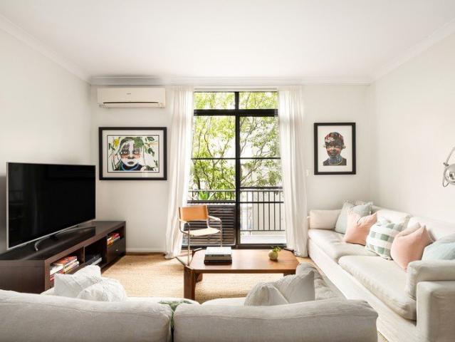 Warehouse conversion living and city fringe convenience