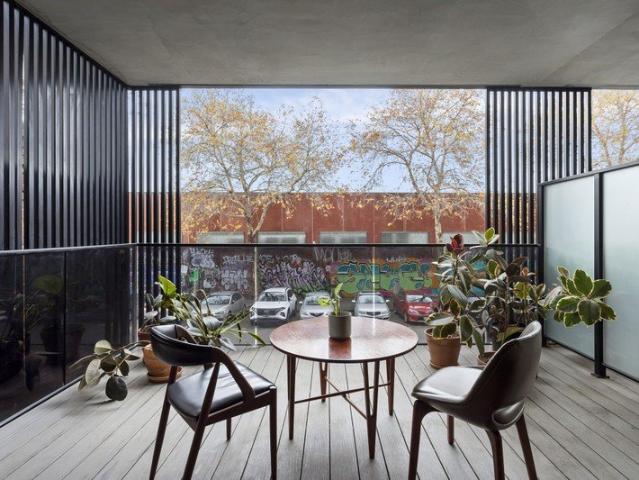 Warehouse & Modern Living