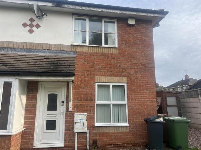 Wareham Close, Walsall 1 bed terraced house to rent £725 pcm £167 pw