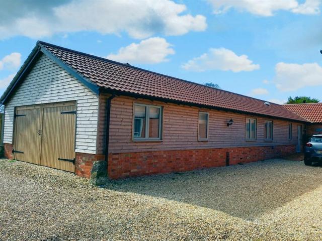Wareham 4 bed barn conversion to rent £1,800 pcm £415 pw