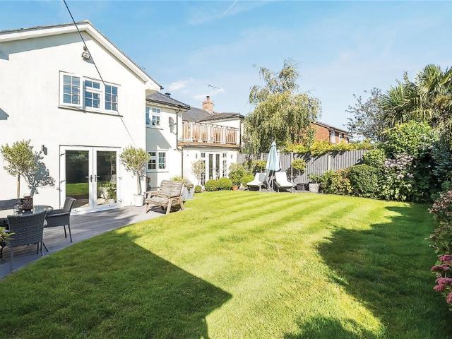 Warfield Street, Warfield, Berkshire. 4 bed semi detached house to rent £7,000 pcm £1,615 pw