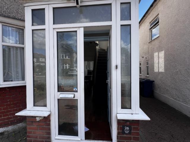 Warham Road, Harrow HA3 3 bed semi detached house to rent £2,300 pcm £531 pw