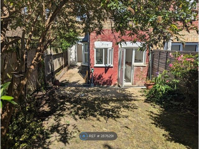 Warham Road, London N4, 1 bed flat to rent, £2,200 pcm | PrimeLocation