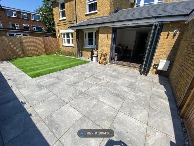 Warham Road, South Croydon East Croydon, Victoria, Purley CR2, 2 bed maisonette to rent, £2,150 pcm | PrimeLocation