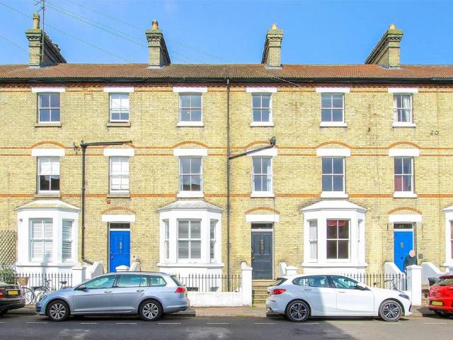 Warkworth Terrace, Cambridge CB1 4 bed townhouse to rent £3,200 pcm £738 pw